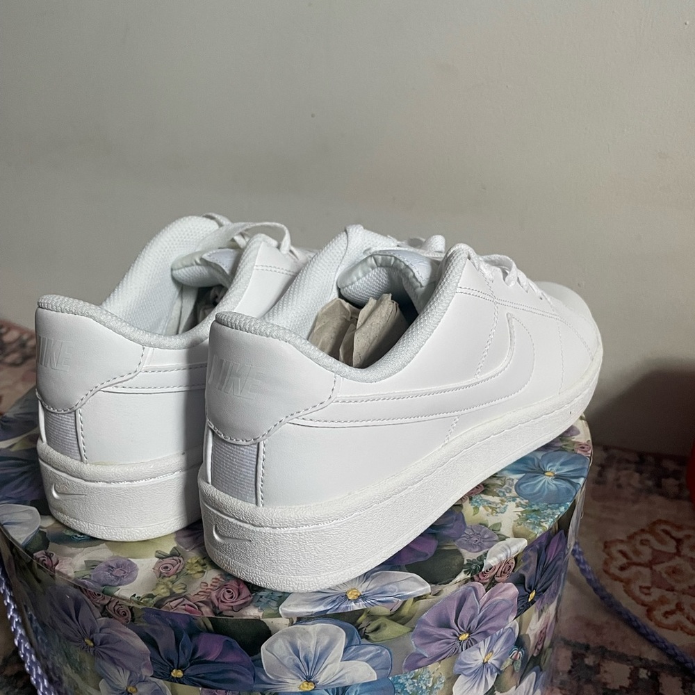 Women’s Nike Court Royale 2 - Picture 4 of 4